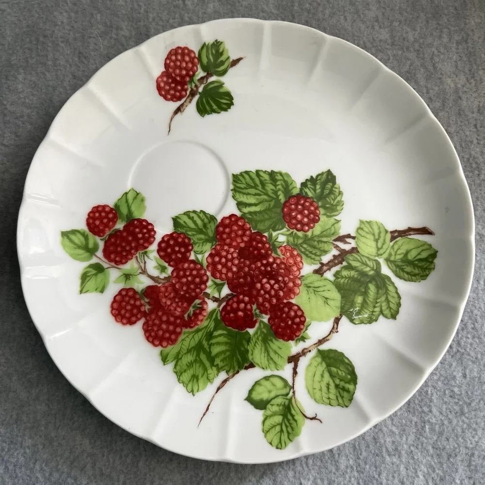 GROSEILLER ROUGE Dessert Snack Plates Tea Cups Mann‎ Vintage 1975 Set Brunch
